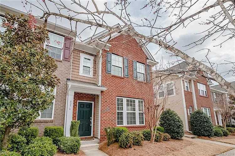 8276 Viewpoint Ln Cornelius, NC 28031 | MLS 3484032 Photo 1
