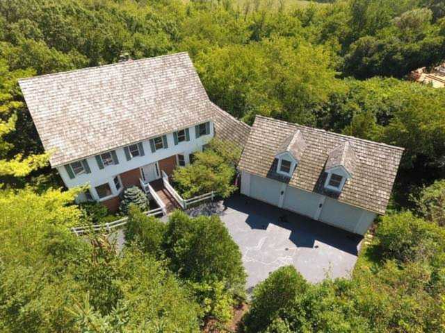 24381 N Grandview Dr Lake Barrington, IL 60010 | MLS 10308834 Photo 1
