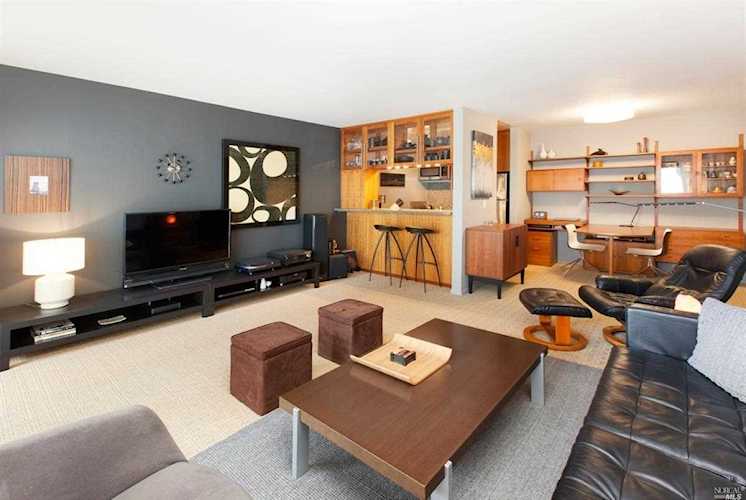 350 Eden Roc Sausalito, CA 94965 | MLS 21900514 Photo 1