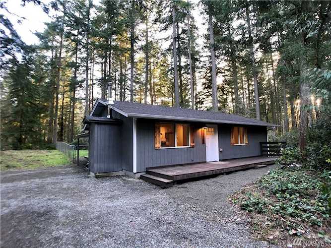 11124 Juniper Pl Anderson Island, WA 98303 | MLS ® 1424130 Photo 1