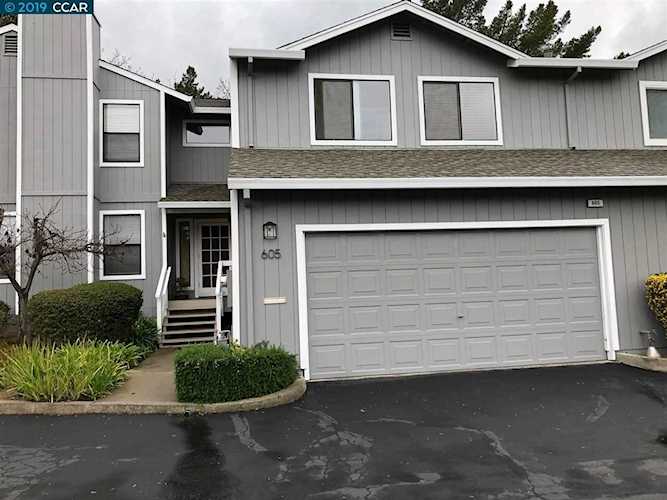 605 Ridgeview Dr Pleasant Hill, CA 94523 | MLS 40856212 Photo 1