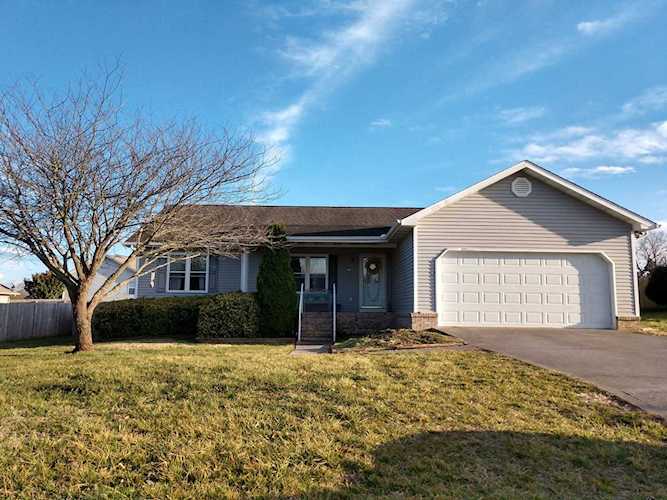 1725 Rivergate Dr Sevierville TN 37862 in Rivergate Phase 2 | MLS 1068958 - GreatLifeRE.com Photo 1