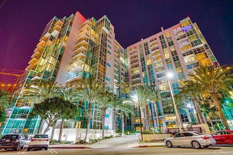 255 W 5th Street #801 San Pedro, CA 90731