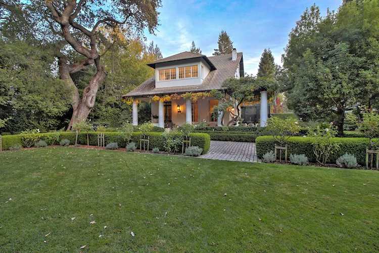 62 Fair Oaks Ln Atherton, CA 94027 | MLS ML81730184 Photo 1
