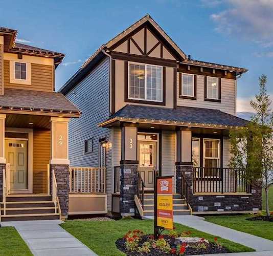 33 Legacy Glen Row SE Calgary, AB T2X 3Y7