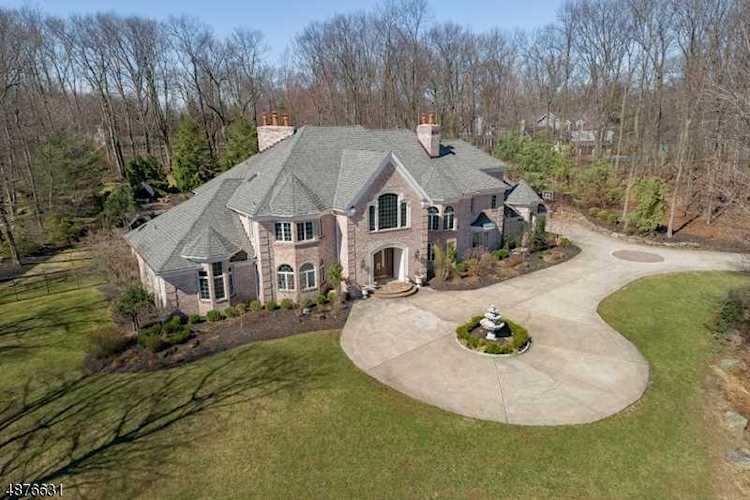 5 Queens Ct Mendham Twp., NJ 07960