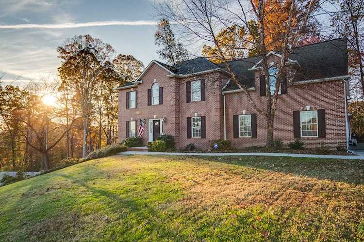 7865 Scenic Oaks Rd Knoxville TN 37938 in Nine Oaks Unit 3 | MLS 1062762 - GreatLifeRE.com Photo 1