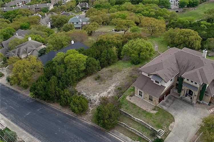 9220 Simmons Rd Austin, TX 78759
