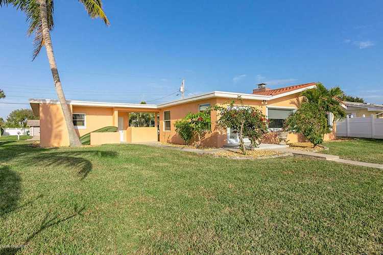 180 Jamaica Drive Cocoa Beach, FL 32931 | MLS 835484 Photo 1