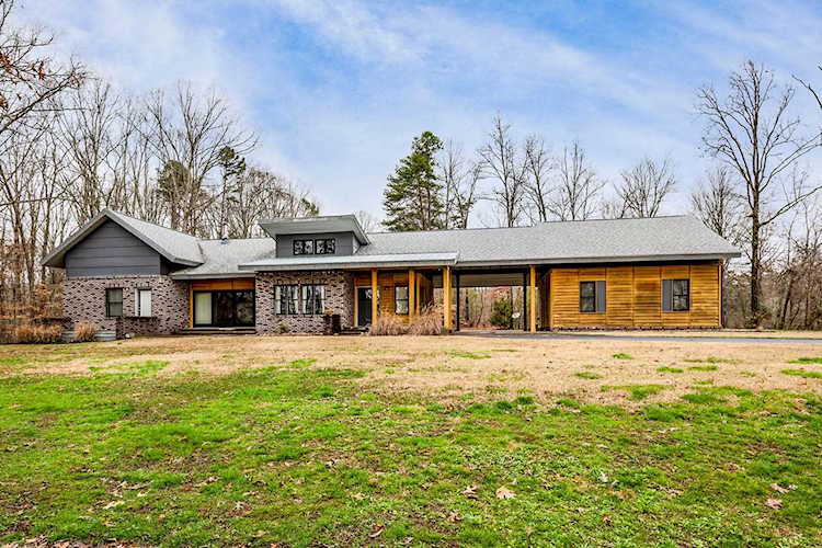 5212 Luttrell Rd Knoxville TN 37918 in | MLS 1069384 - GreatLifeRE.com Photo 1