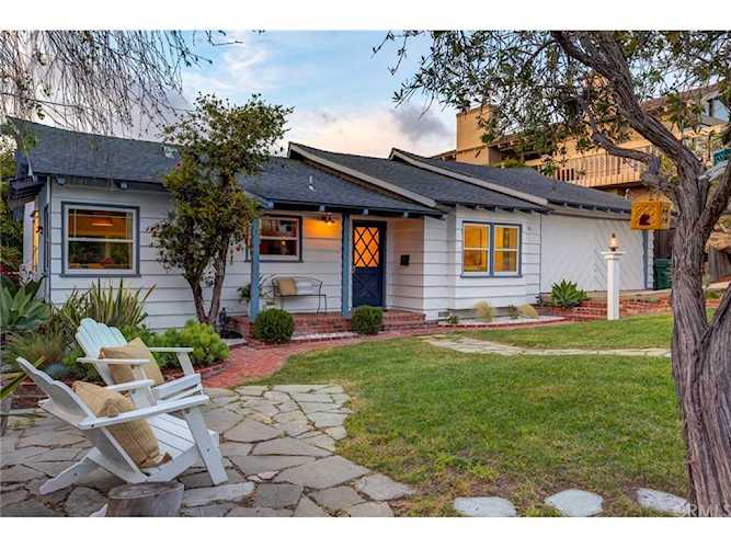 811 1st Street Manhattan Beach, CA 90266