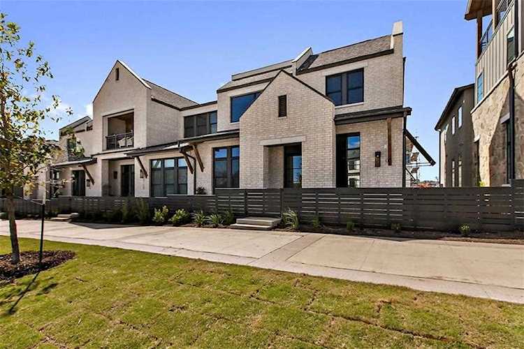 4111 Wayfarer Way Austin, TX 78731