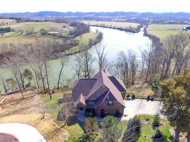 1559 Ellis Rd Sevierville TN 37876 in River Run Estates | MLS 1069137 - GreatLifeRE.com Photo 1
