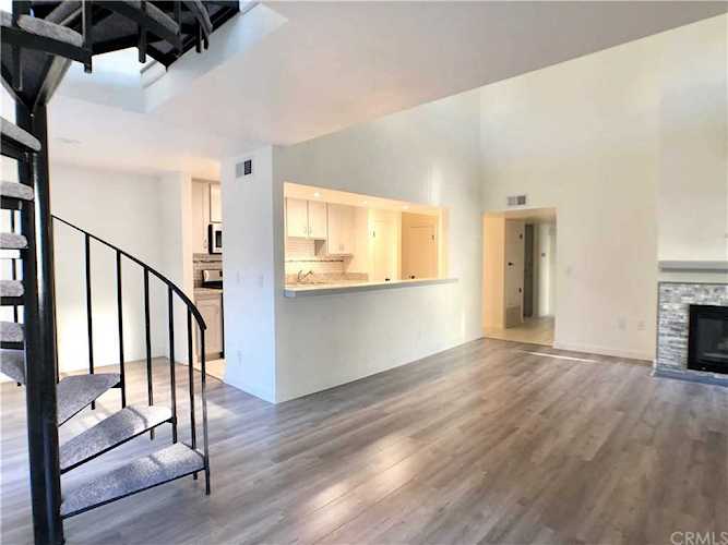 1940 N Highland Avenue #53, Los Angeles, CA 90068 | MLS #OC19082526 Photo 1