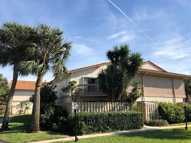 200 S Banana River Boulevard #1202 Cocoa Beach, FL 32931 | MLS 835109 Photo 1