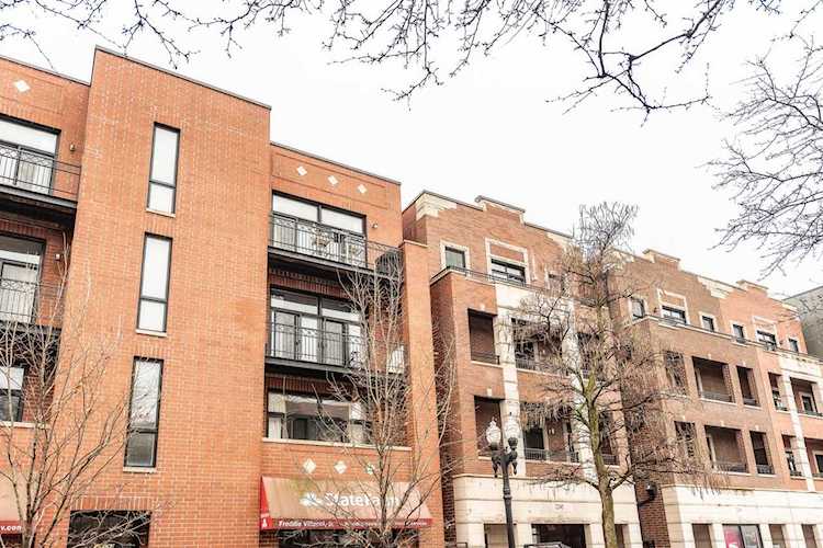 2243 W Irving Park Rd #4W Chicago, IL 60618 | MLS 10343963 Photo 1