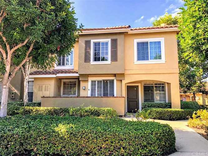 229 Gallery Way Tustin, CA 92782 | MLS OC18245646 Photo 1