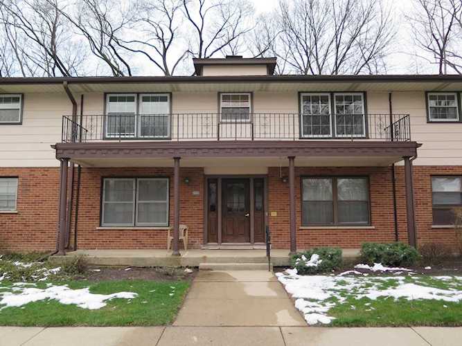 222 Washington Square #2-D Elk Grove Village, IL 60007 | MLS 10346572 Photo 1
