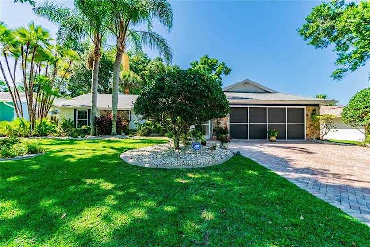 1650 Spottswood Circle Palm Harbor, FL 34683 | MLS U8042964 Photo 1