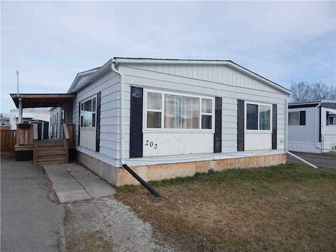 6220 17 Ave SE #202 Calgary, AB T2A 0W6