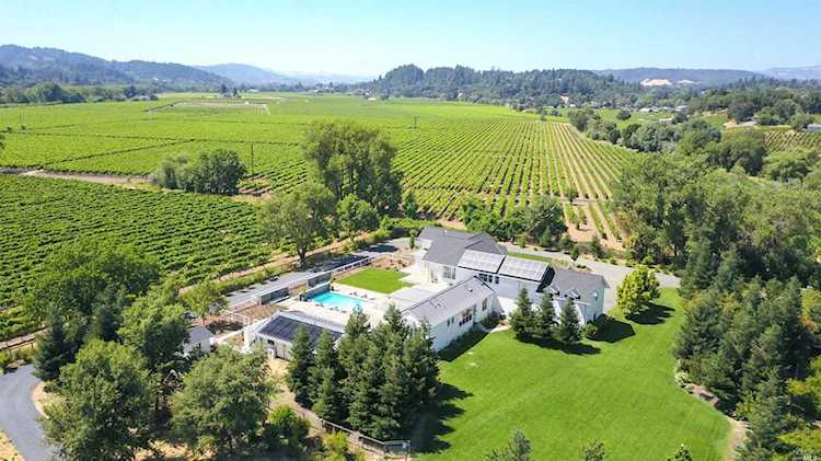 14789 Kinley Drive Healdsburg, CA 95448
