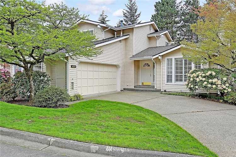 6521 115th Place SEBellevueWA98006 Photo 1