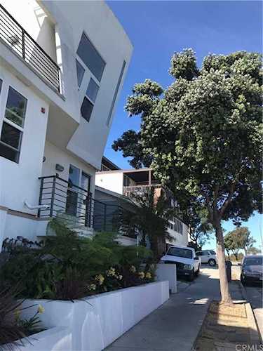 502 Rosecrans Avenue #B in Manhattan Beach, CA - MLS# SB19084560 Photo 1