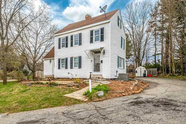 77 Wakefield #B Reading, MA 01867 | MLS 72487977 Photo 1