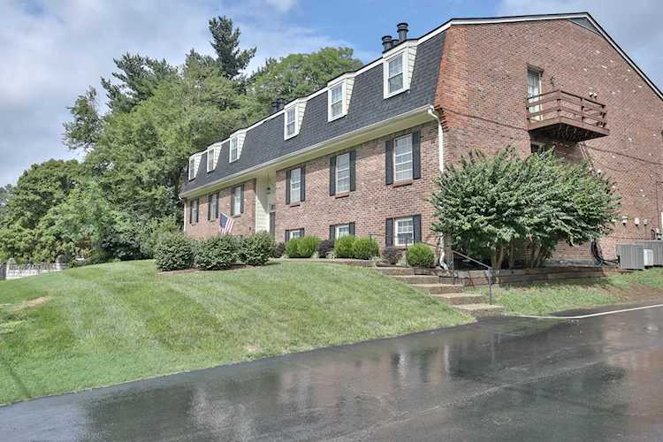 3603 Brownsboro Rd #10 Louisville, KY 40207 | MLS 1512694 Photo 1