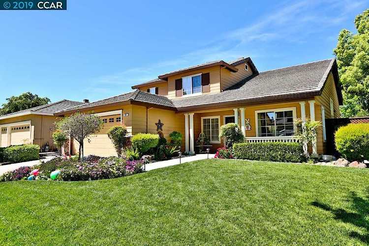 687 Red Rome Brentwood, CA 94514 | MLS 40861953 Photo 1