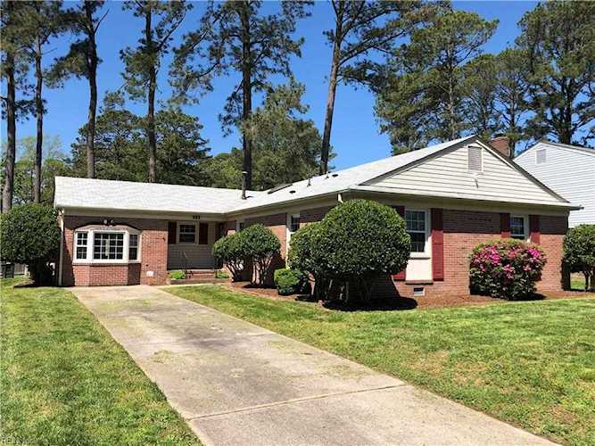 305 Sea Breeze Ct Hampton VA 23669 | MLS# 10255826 - TREG.com Photo 1