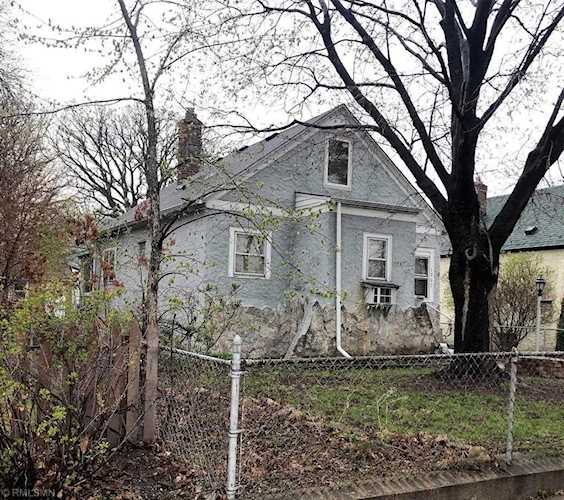 Saint Paul Hamline-Midway | MLS 5223326 | 1787 Thomas Avenue | Zip Code 55104 Photo 1