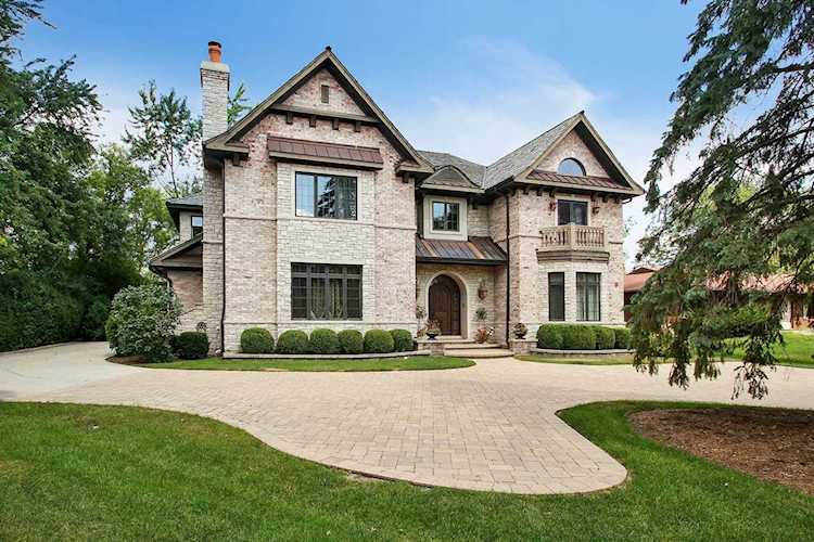 3372 Lakeside Ave Northbrook, IL 60062