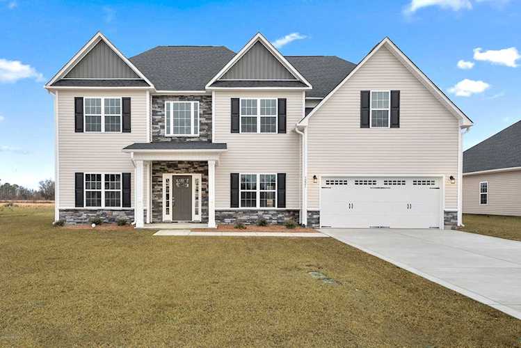 3221 Dandelion Drive Grimesland, NC 27837 | MLS 100163374 Photo 1