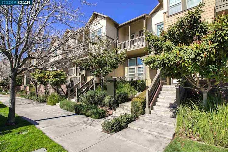 1874 Railroad Ave Livermore, CA 94550 | MLS 40854658 Photo 1
