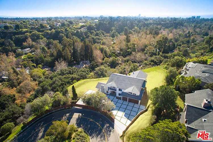 1061 Will Rogers State Park Road Pacific Palisades, CA 90272