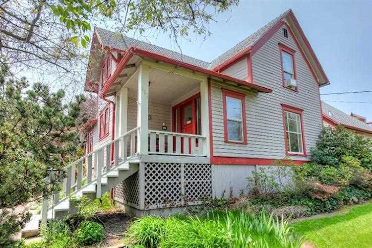 261 W Hersey St Ashland, OR 97520