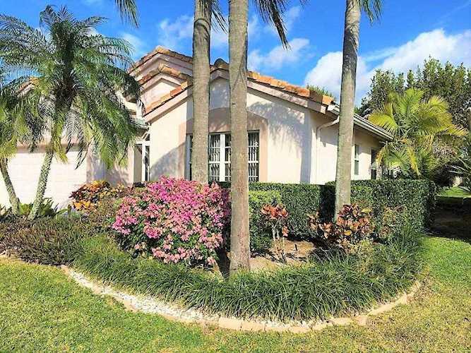 8735 Thames River Drive Boca Raton, FL 33433 - MLS# RX-10502257 | BocaRatonRealEstate.com Photo 1