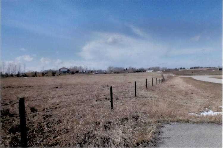 266061 1020 Dr E, , AB for sale - MLS C4243554 Photo 1