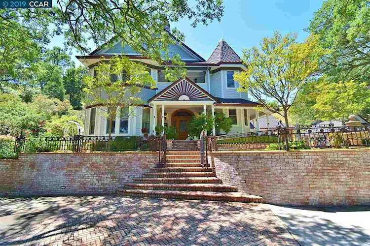 1980 Curry Canyon Road Clayton, CA 94517