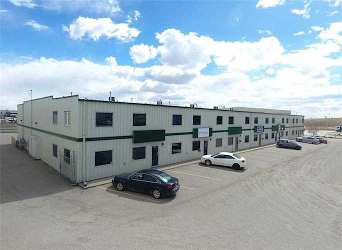 7924 51 Street SE #1 Calgary, AB T2C 4R2