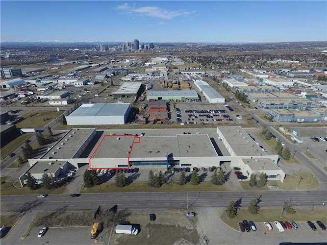 333 28 Street NE #23 Calgary, AB T2A 7P4