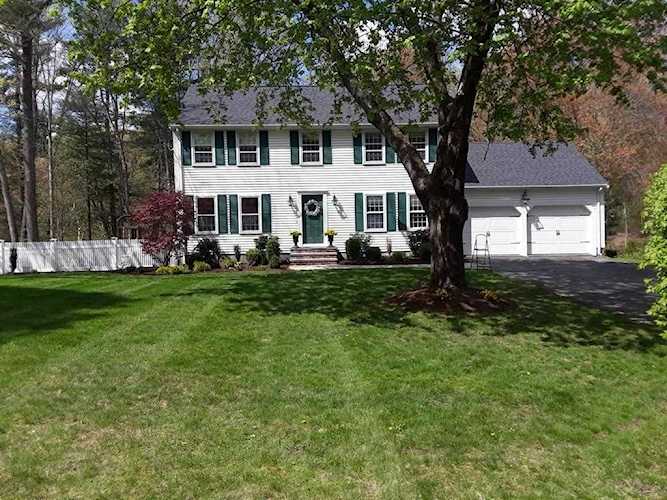 18 Hatters Hill Road, Medfield, MA 02052 - $860,000 - MLS#72497273 Photo 1