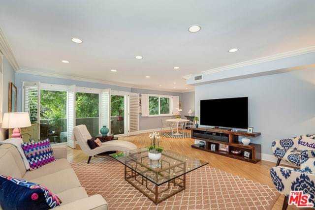 8963 Burton Way #203, Los Angeles, CA 90048 | MLS #19466856 Photo 1