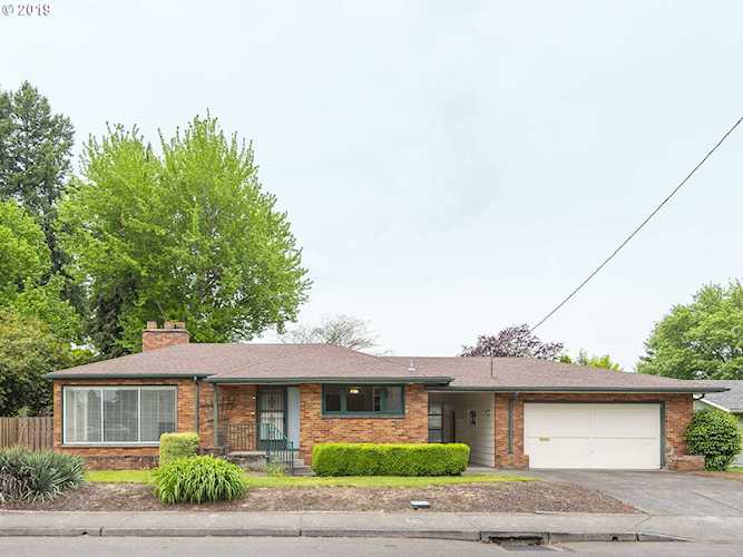 593 S Elm St, Canby, OR, 97013 | Homes For Sale in Canby Photo 1