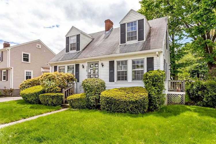 117 Thacher St Milton, MA 02186 | MLS 72501413 Photo 1