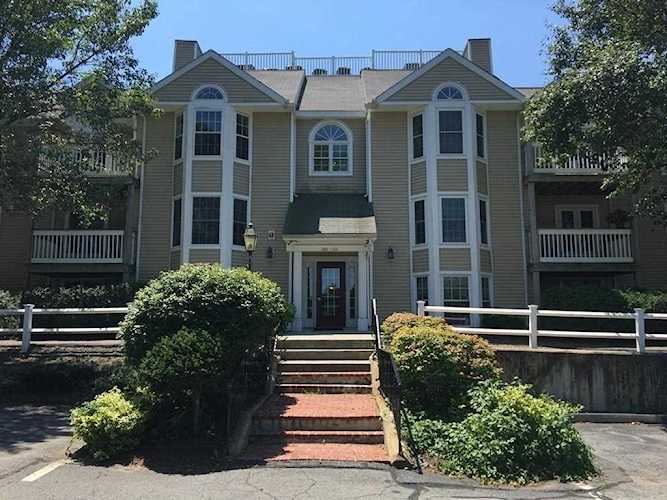 1306 Carriage Ln #1306 Taunton, MA 02780 | MLS 72500342 Photo 1