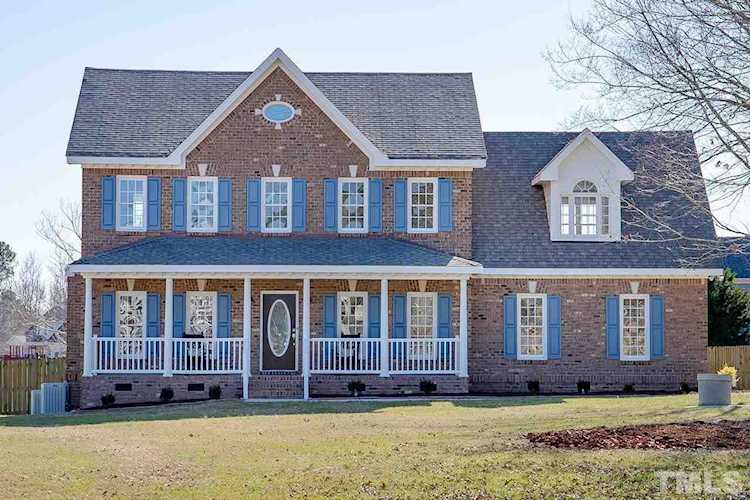 2204 Pointers Glen Way Wendell, NC 27591 | MLS 2234982 Photo 1