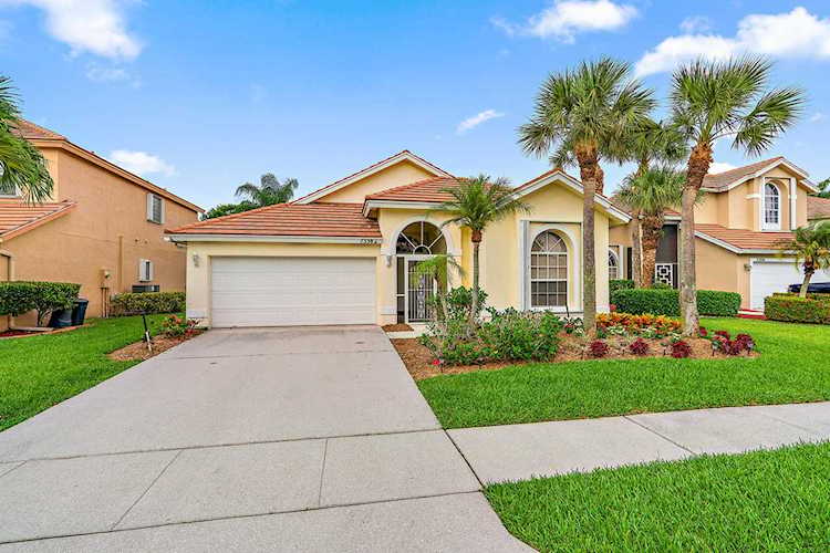 7338 Oakboro Drive Lake Worth, FL 33467