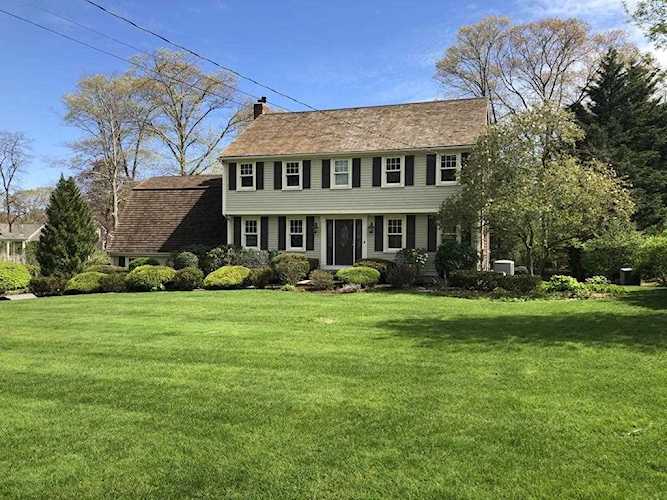 196 Fairoaks Ln Cohasset, MA 02025 | MLS 72497251 Photo 1